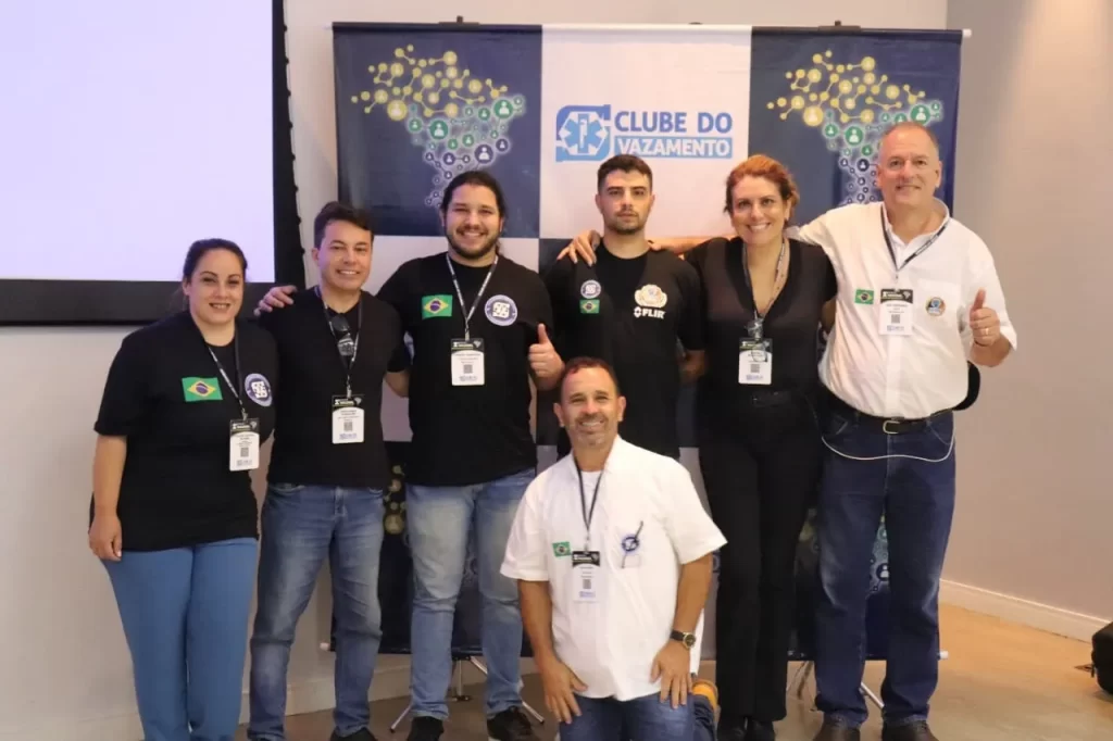 Equipe do Clube do Vazamento e GLDS