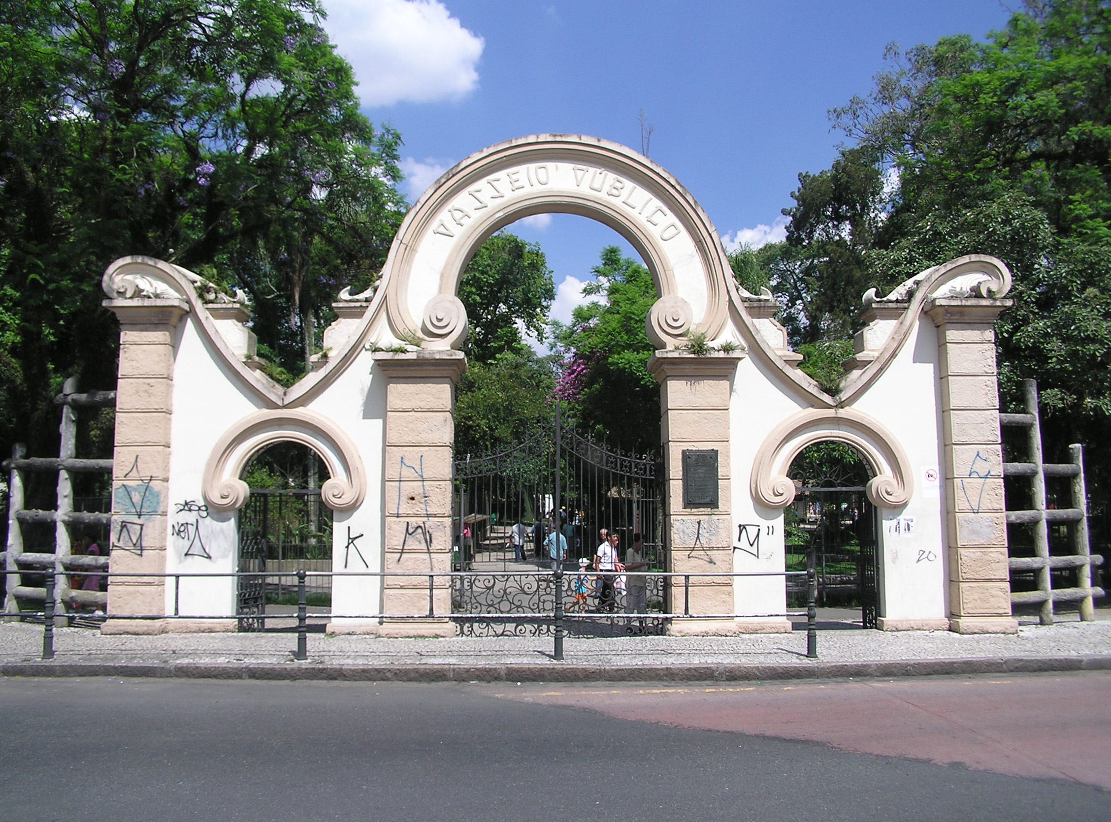 2. Um Passeio pela História⁣ de Paranaguá: Descubra os ‌Encantos‌ do Centro Histórico