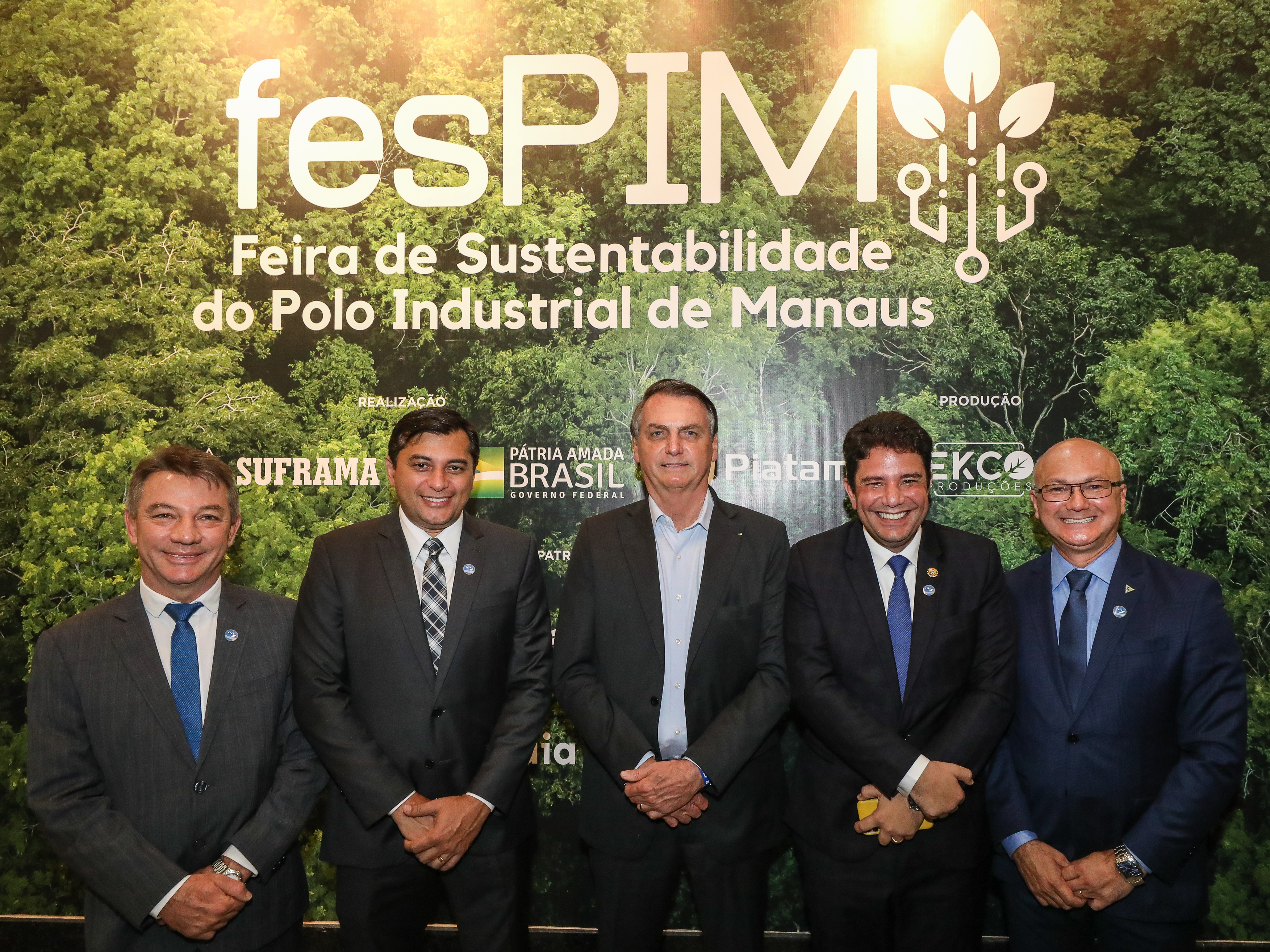 4. Sustentabilidade na piscina: Alternativas ecológicas para otimizar o uso de recursos e economizar energia